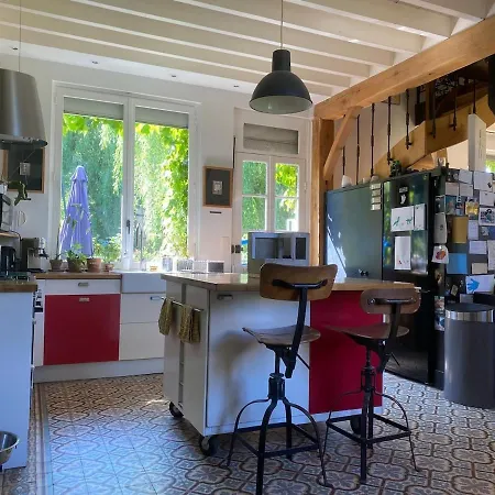 Дом отдыха Maison Sous Le Signe De L'art Et De La Verdure Contay