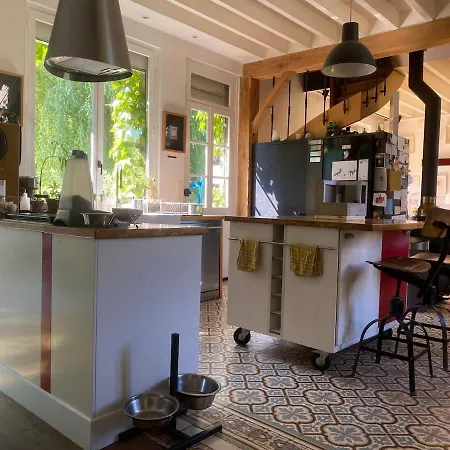 Maison Sous Le Signe De L'art Et De La Verdure Дом отдыха *