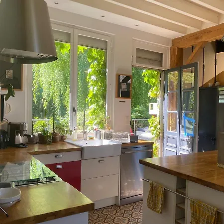 Дом отдыха Maison Sous Le Signe De L'art Et De La Verdure Contay