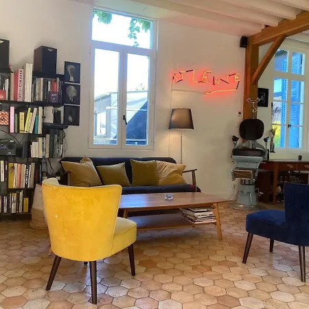 Maison Sous Le Signe De L'art Et De La Verdure Дом отдыха Contay