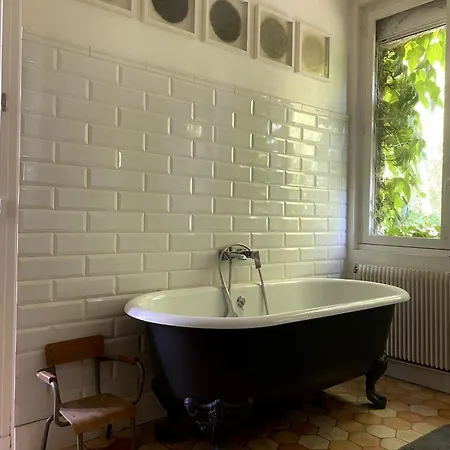Maison Sous Le Signe De L'art Et De La Verdure Дом отдыха Contay