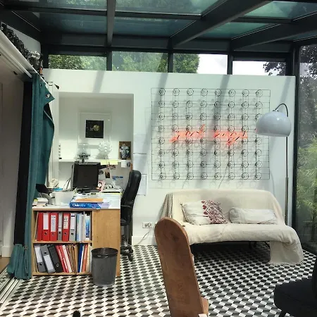 Maison Sous Le Signe De L'art Et De La Verdure Contay