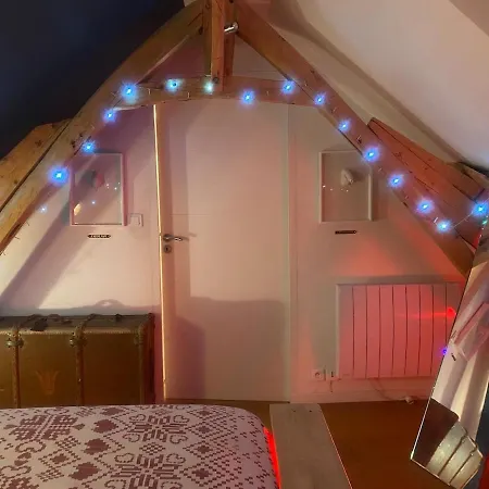 Maison Sous Le Signe De L'art Et De La Verdure Дом отдыха
